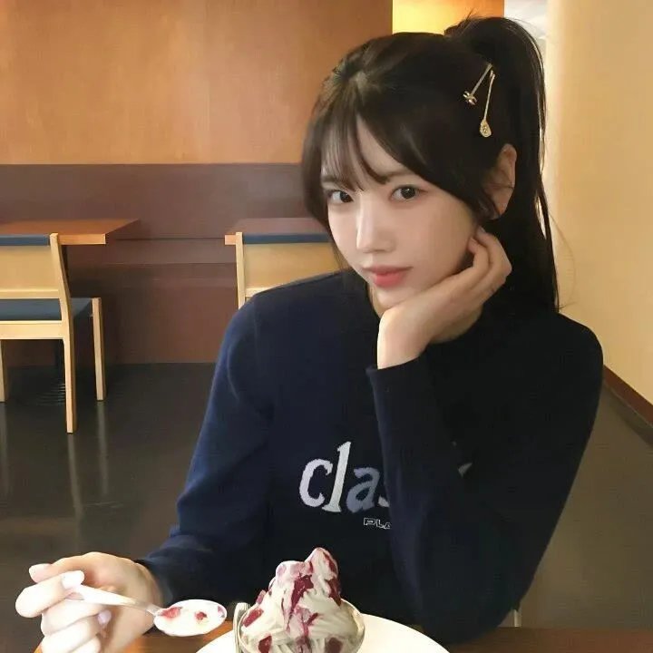 10号舱里的女人